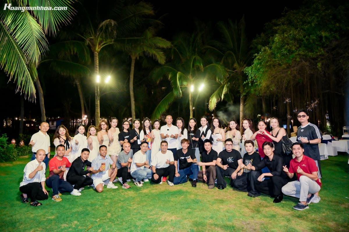 Cộng đồng học viên Hoàng Minh Hóa